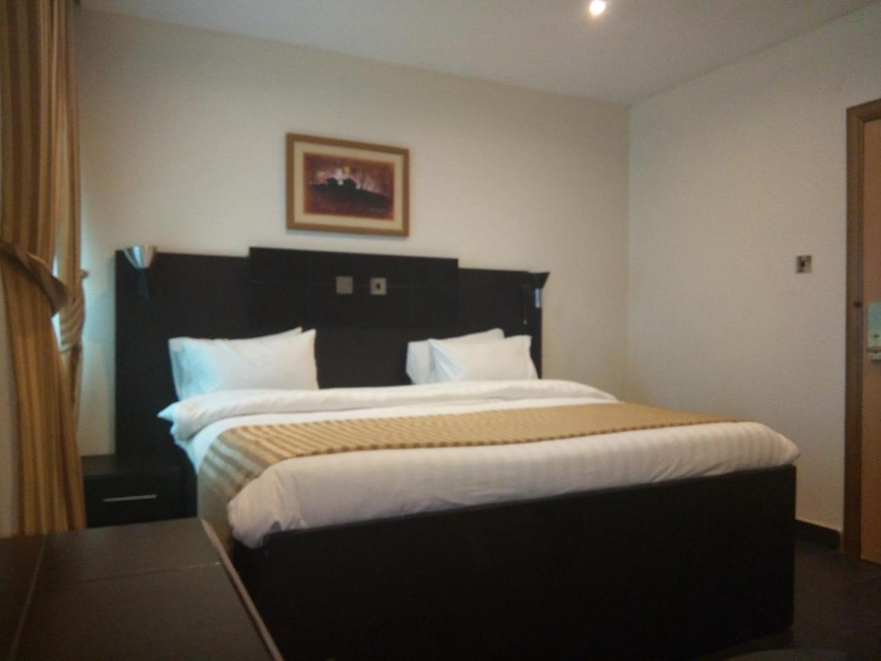 Eden Crest Hotel & Resort Enugu Extérieur photo